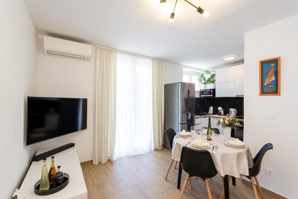 Shiba Apartment 2
