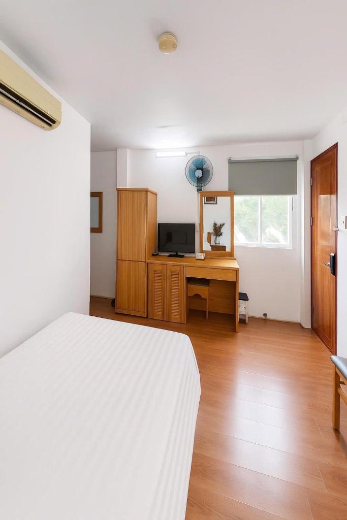 RedDoorz Luan Vu Hotel