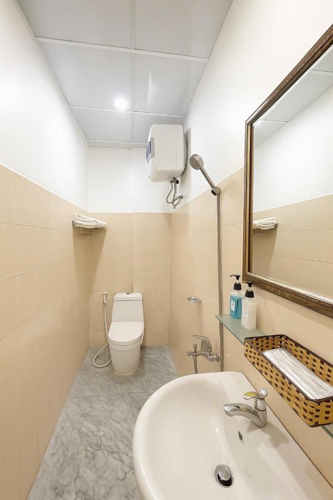 RedDoorz Luan Vu Hotel