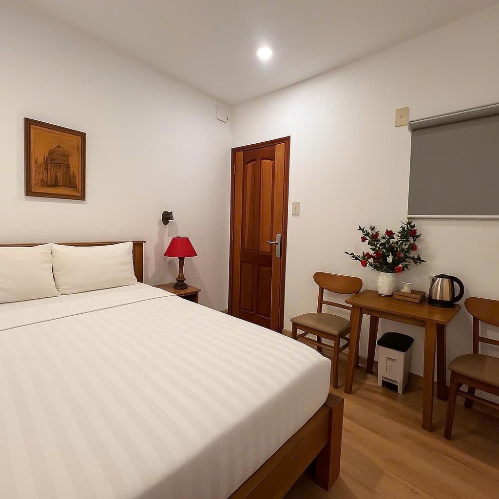 RedDoorz Luan Vu Hotel
