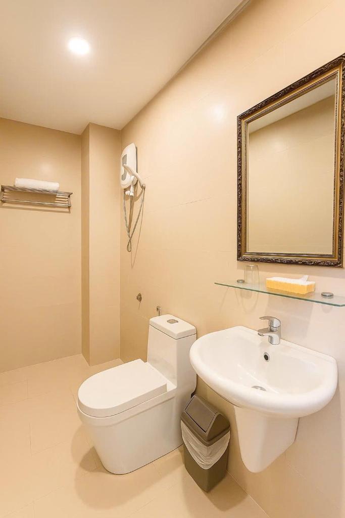 RedDoorz Luan Vu Hotel