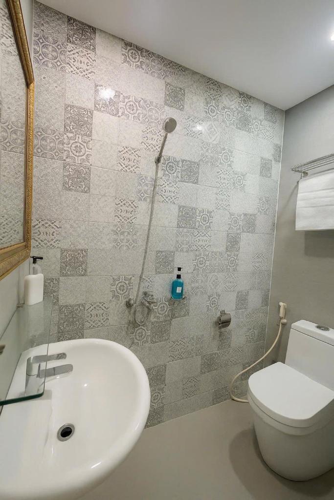 RedDoorz Luan Vu Hotel