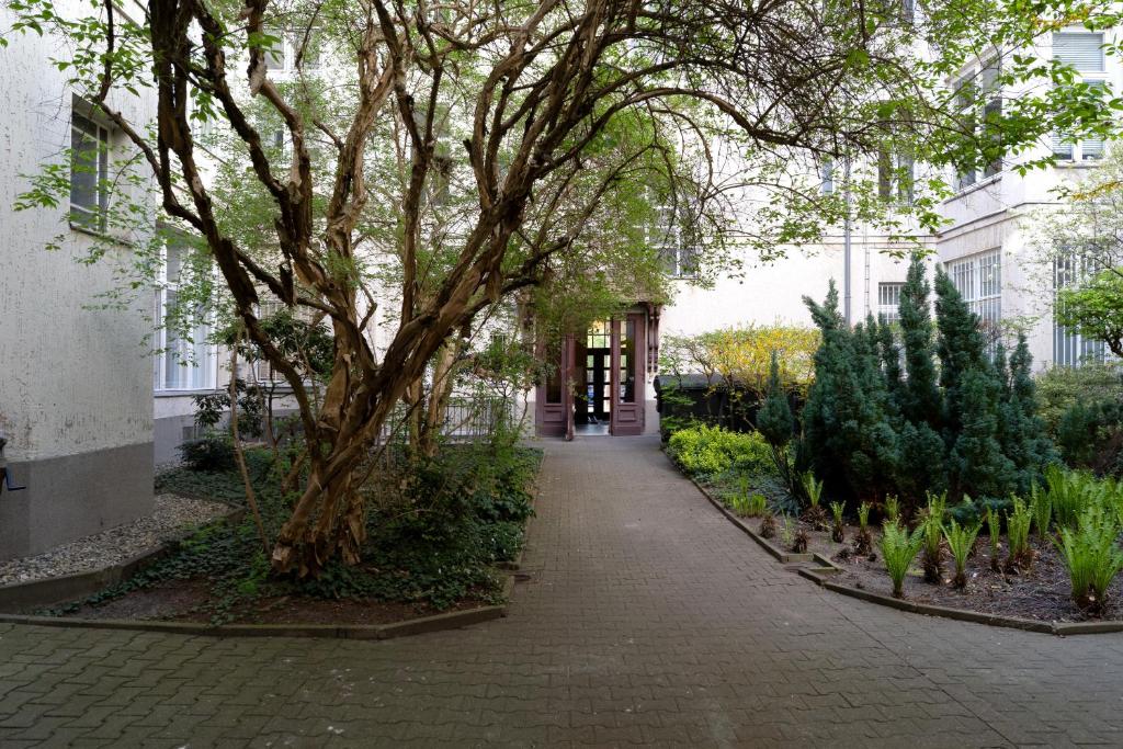 Nofa Apartments - Altbau Apartments am Kudamm 8