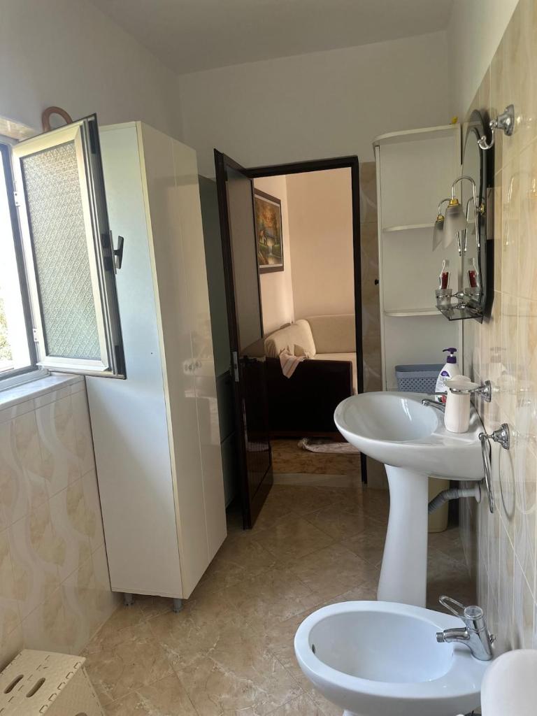 Villa Tirana 8