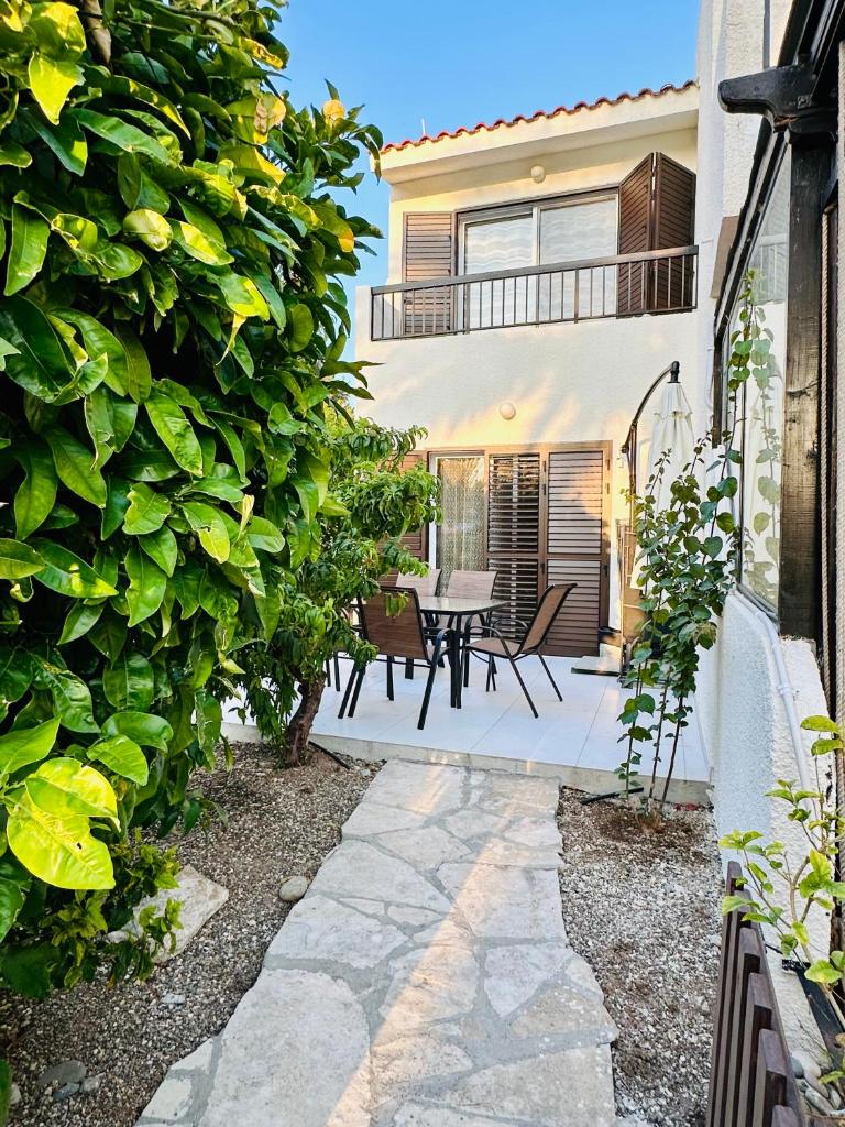 3 bdr house Ambrosia 6