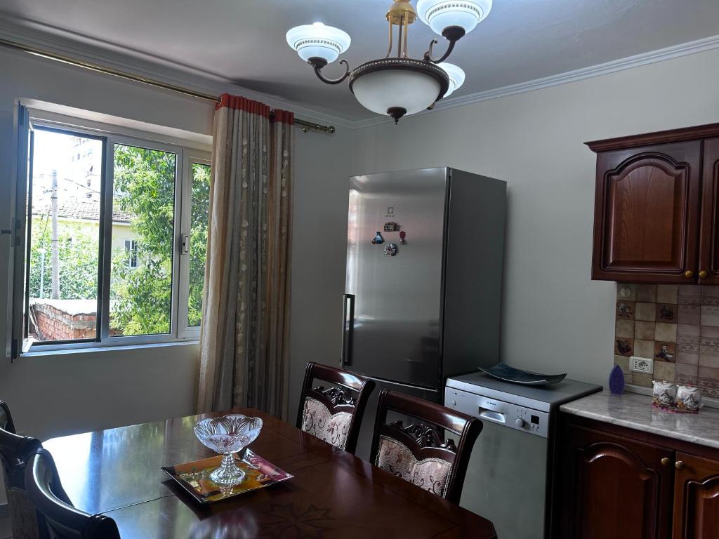 Villa Tirana 4