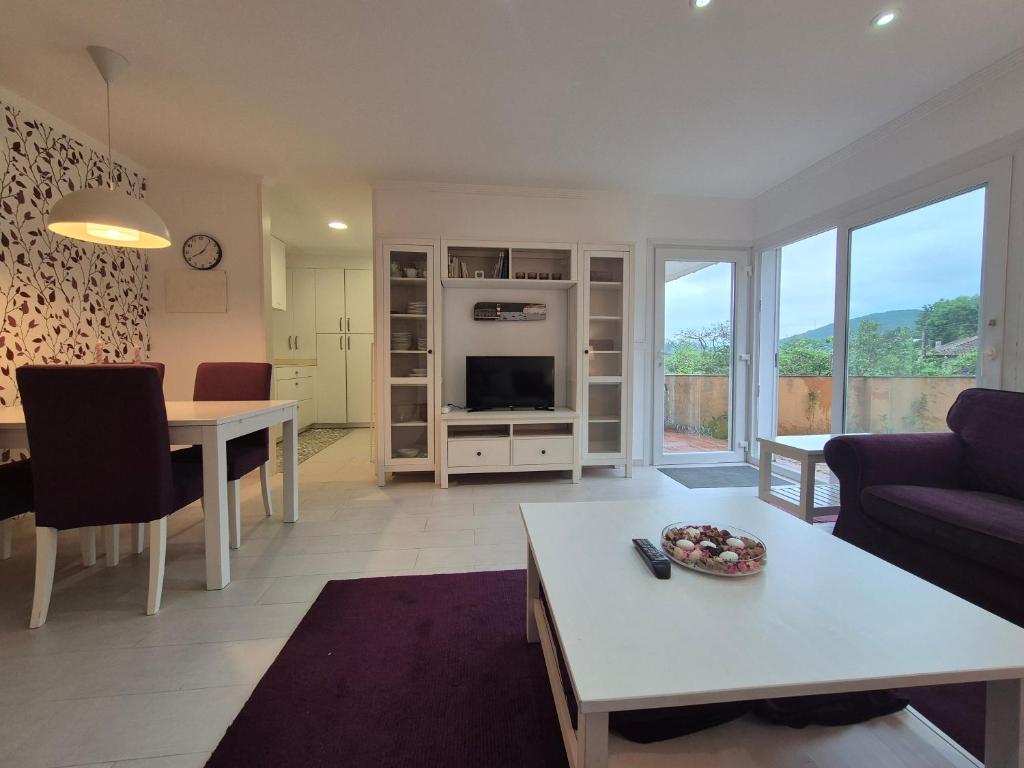 Wohnung in Oviedo: 34A02 Casa en Las Caldas by R2R Consulting
