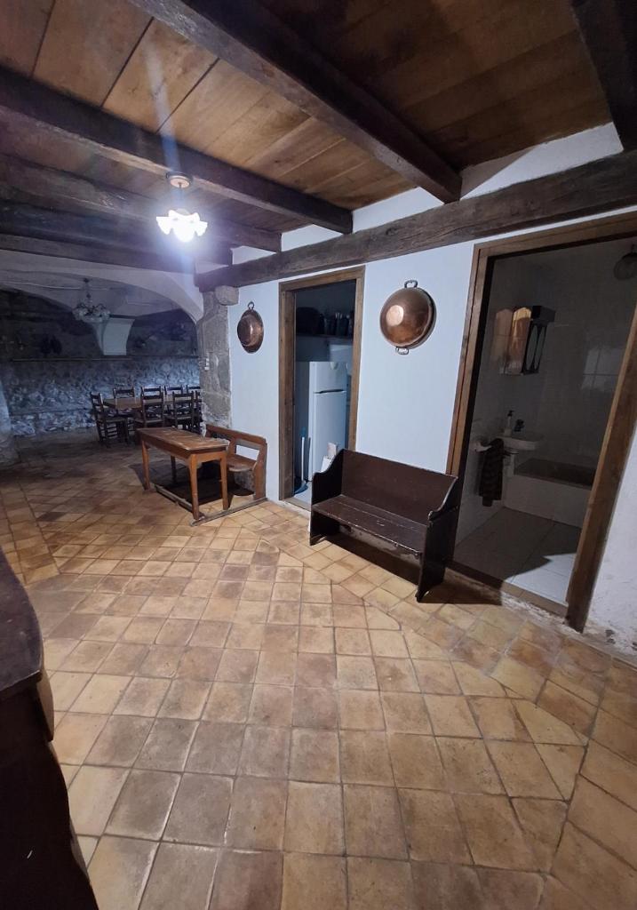 Can Paquei, casa rural , Vall d 'en Bas, Garrotxa 4