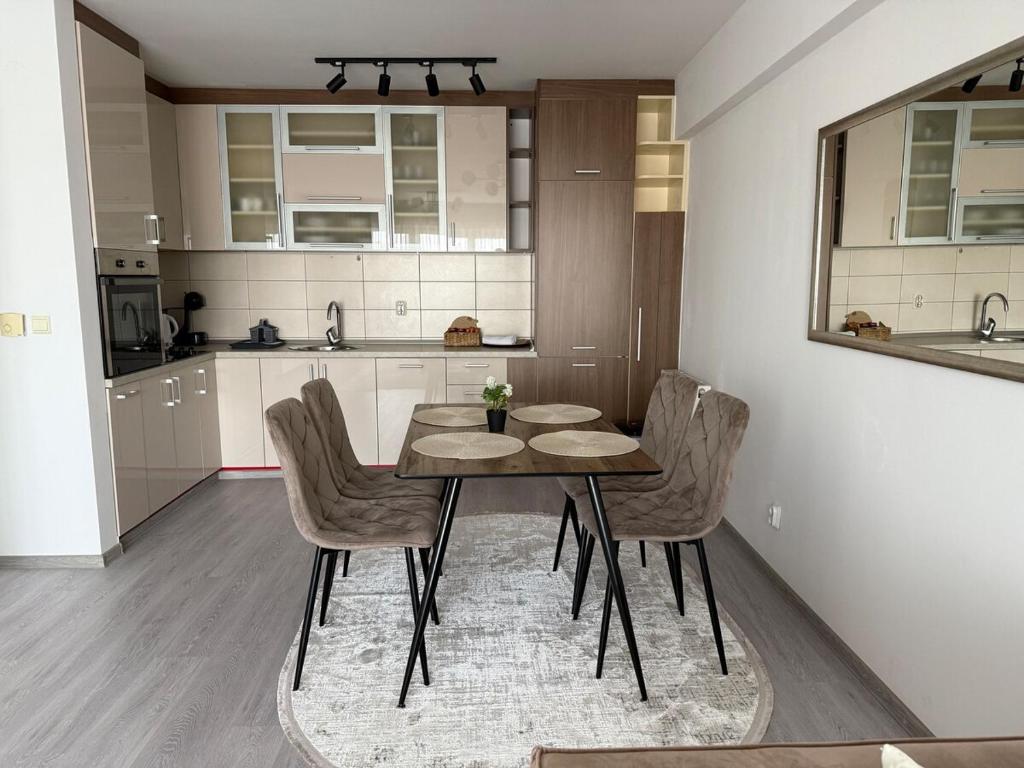 Aurum Modern 5