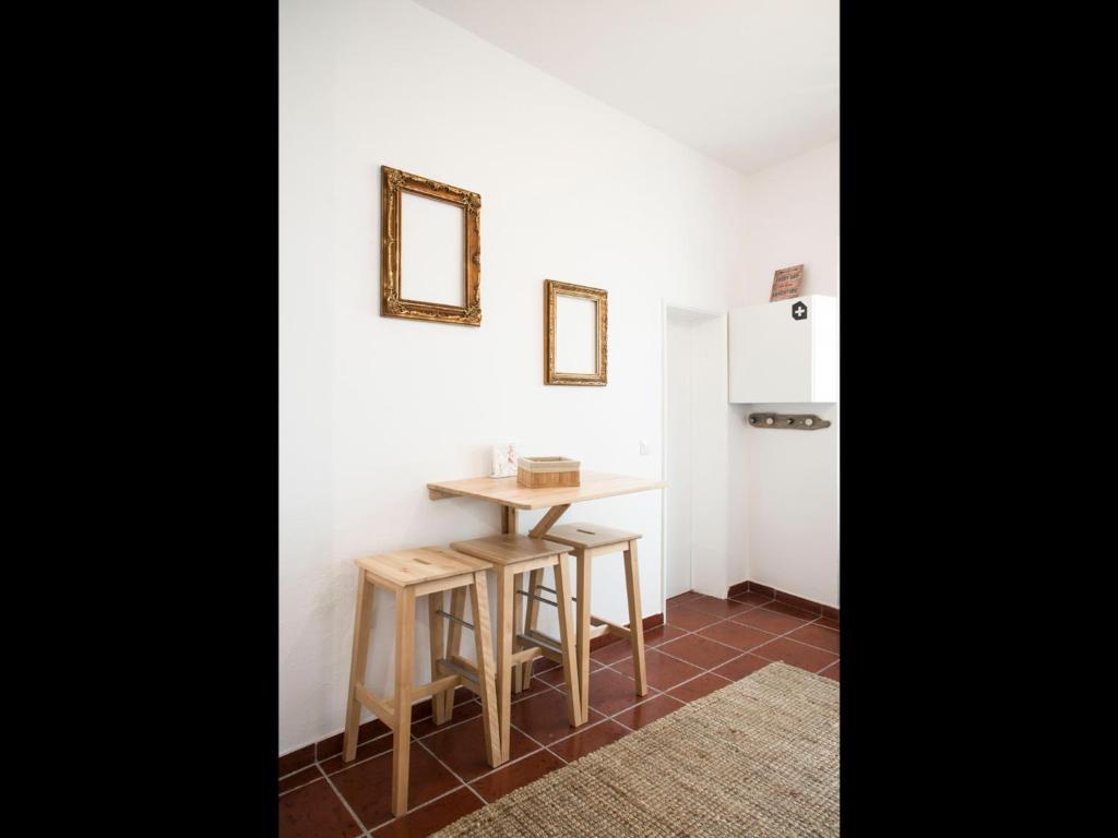 Nooks Apartment 7