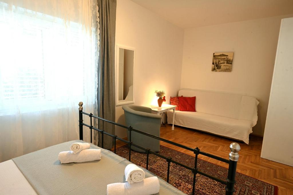 Luka's House - ZF Hvar 8