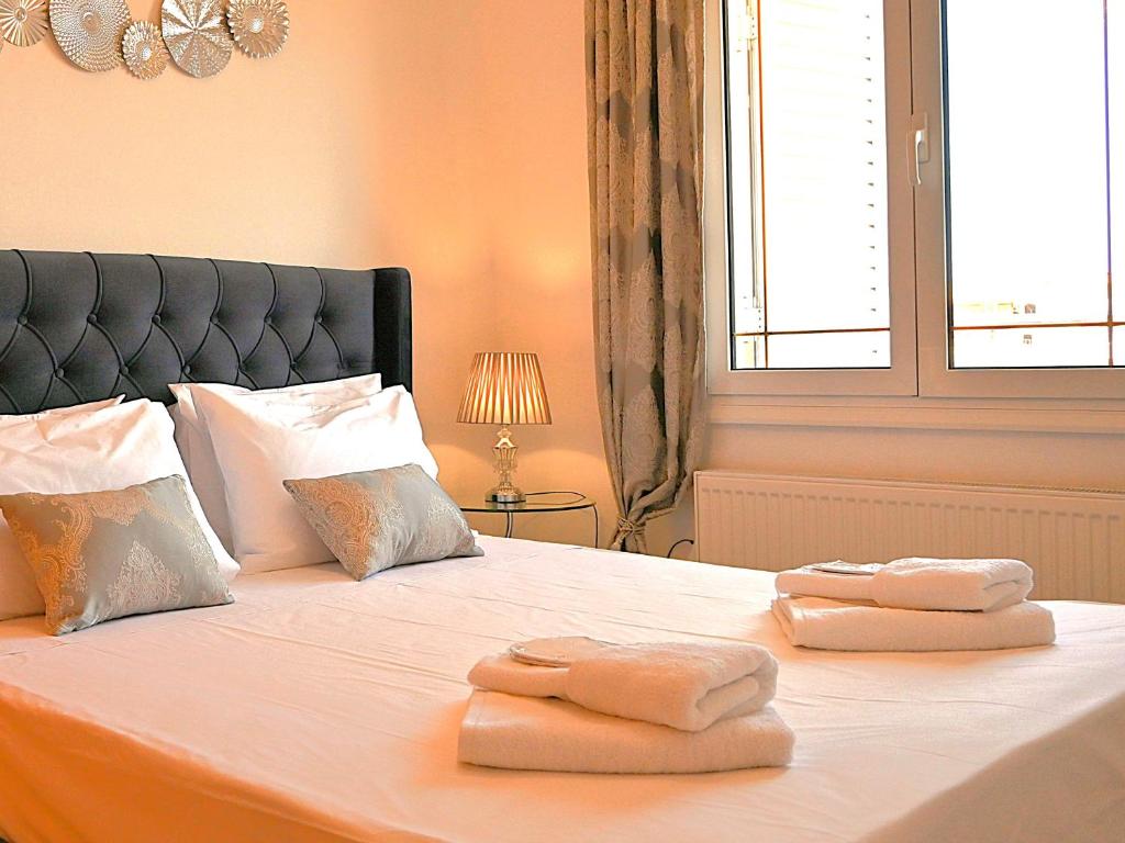 Alerine Home