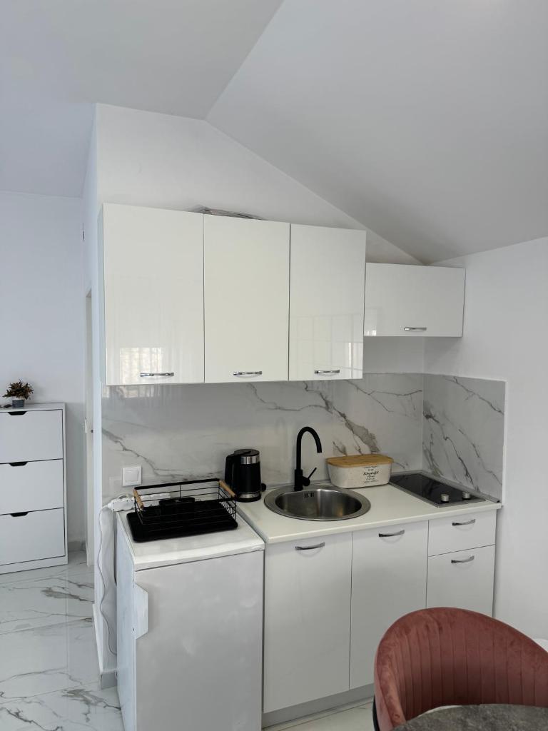 CASA HOME, one-bedroom home 4