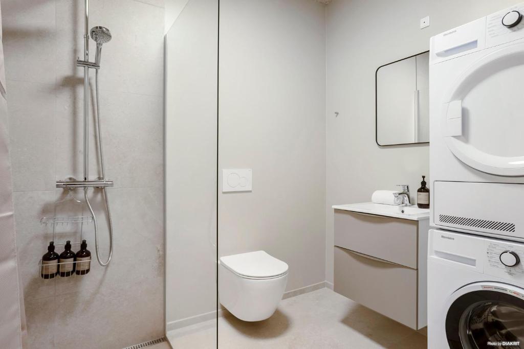 City Central Apartment w Modern Nordic Interiors 3