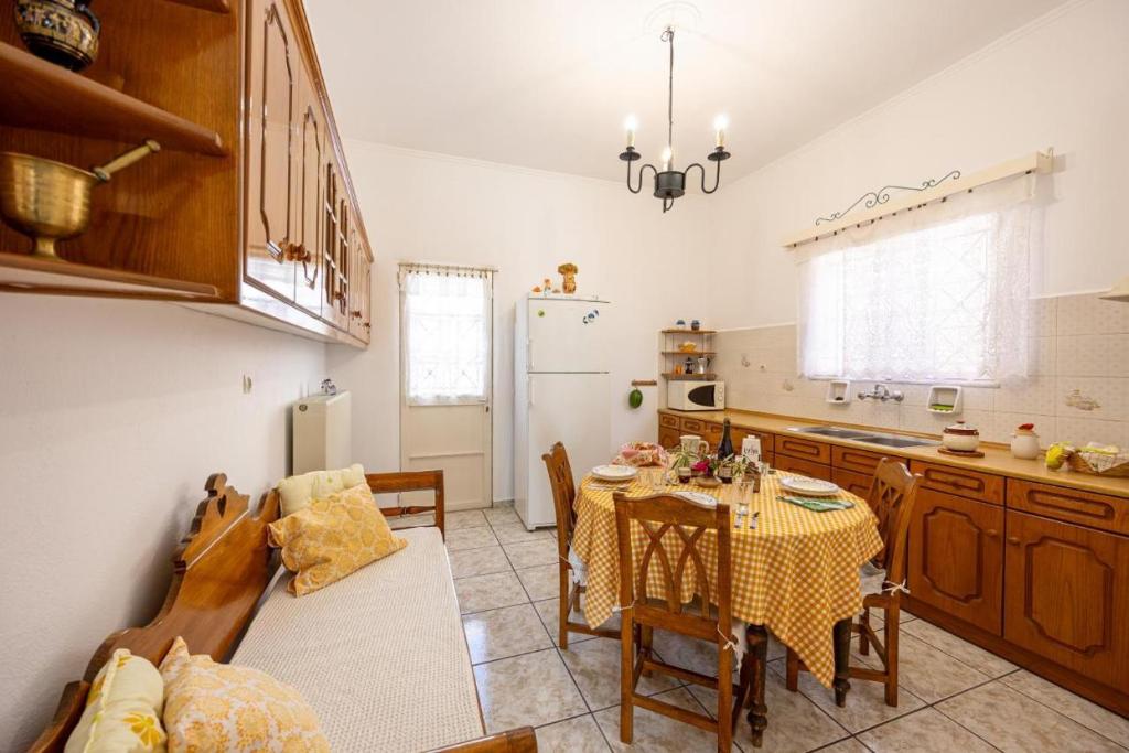 Amoni House- An authentic village stay 4