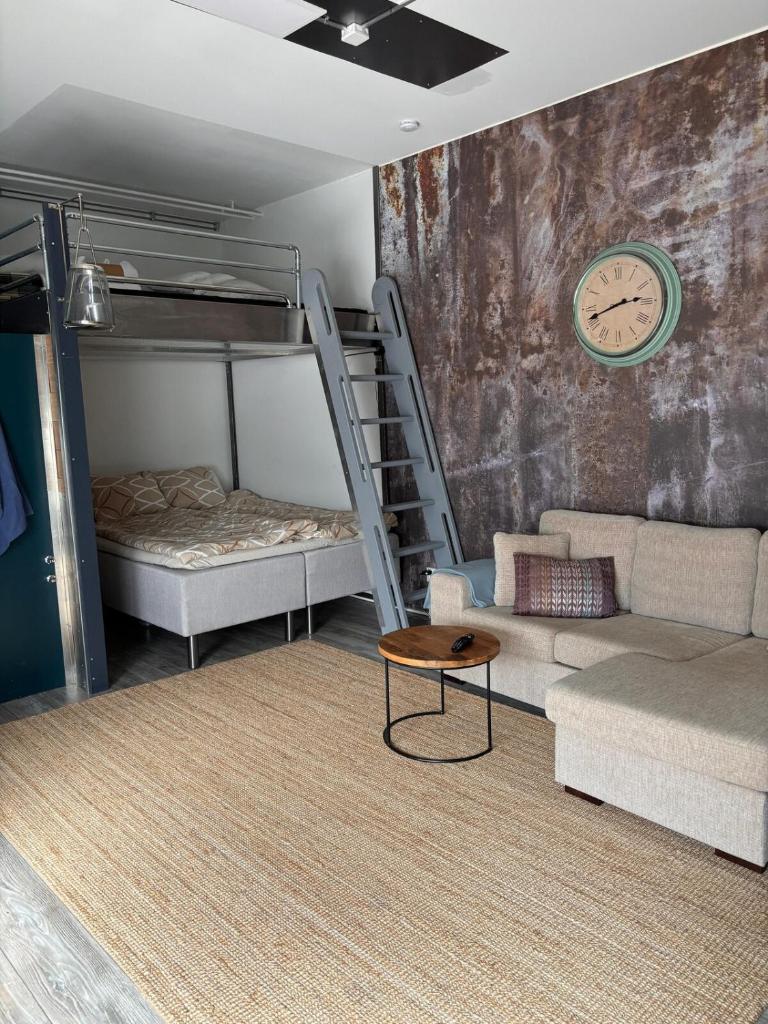 Loft style big studio for 2-4 in Pikku Huopalahti 5