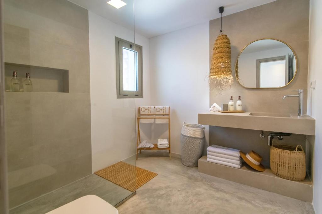 Tinosera Luxury Suites 7