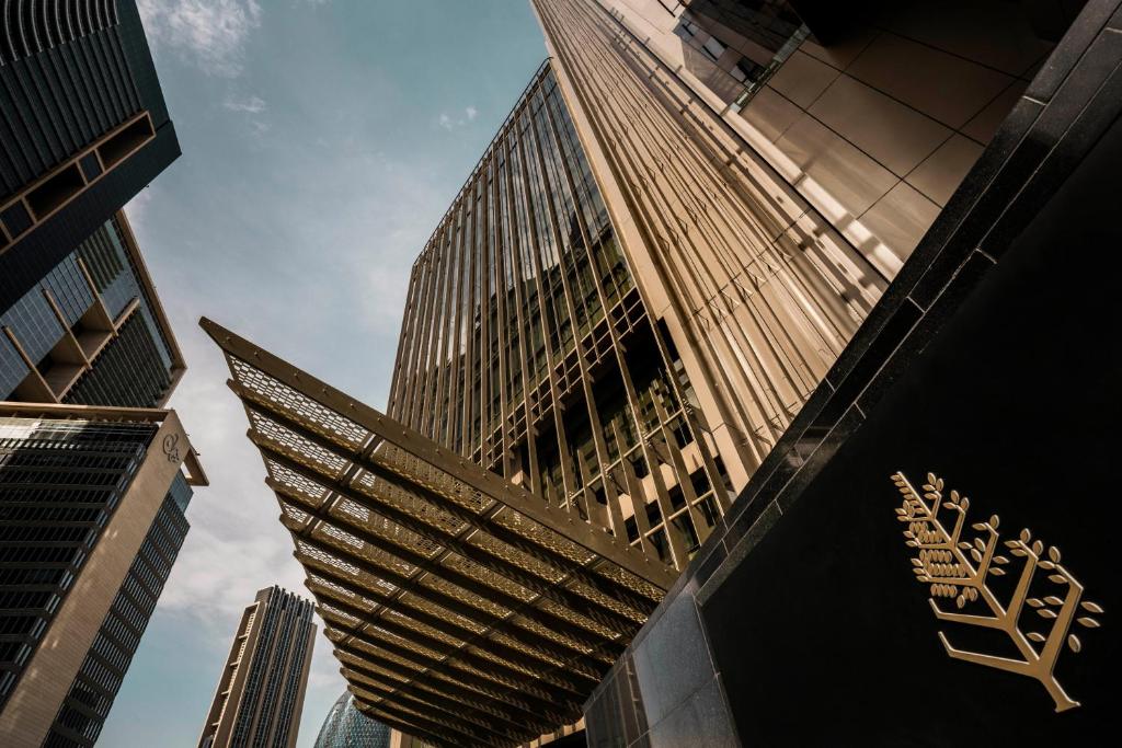 Four Seasons Hotel Dubai International Financial Centre Image