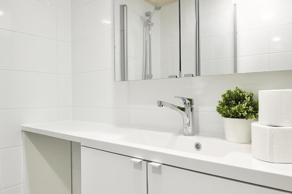 Tammer Huoneistot - City Suite 4 - Perfect Location & Great Amenities 3