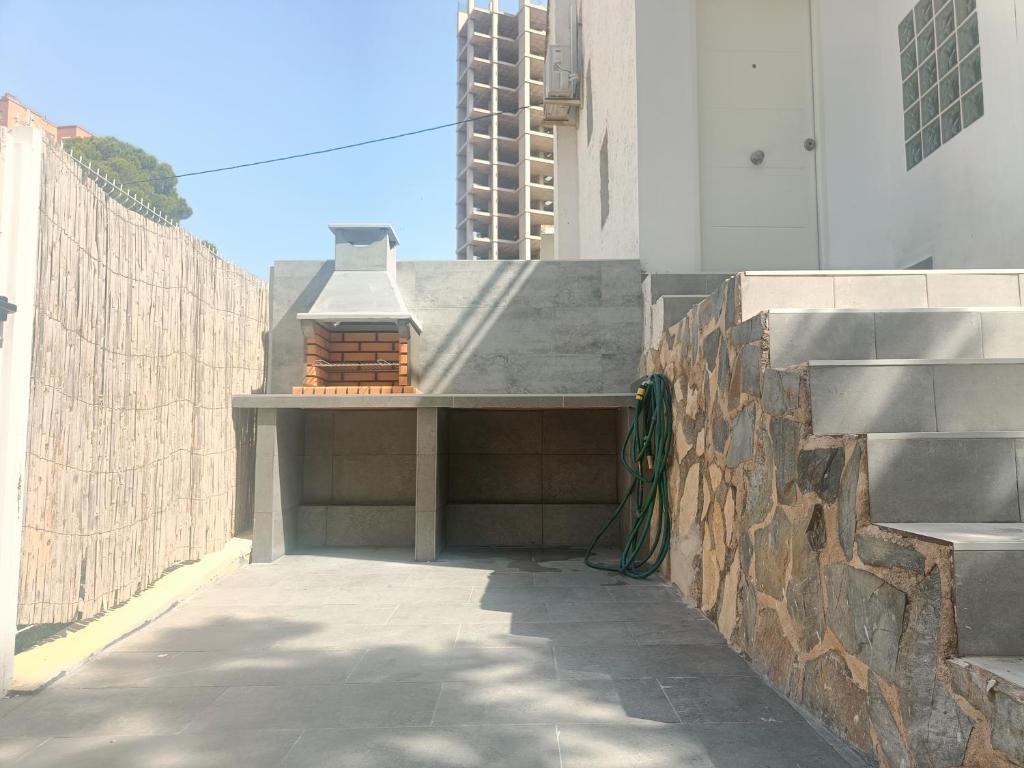 Casa MYA con terreno privado y parking compartido - a 800m de Playa Poniente 3