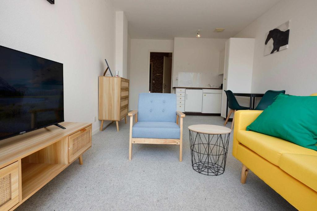 Basic & Cozy Zurich Studio Central & Walkable 4