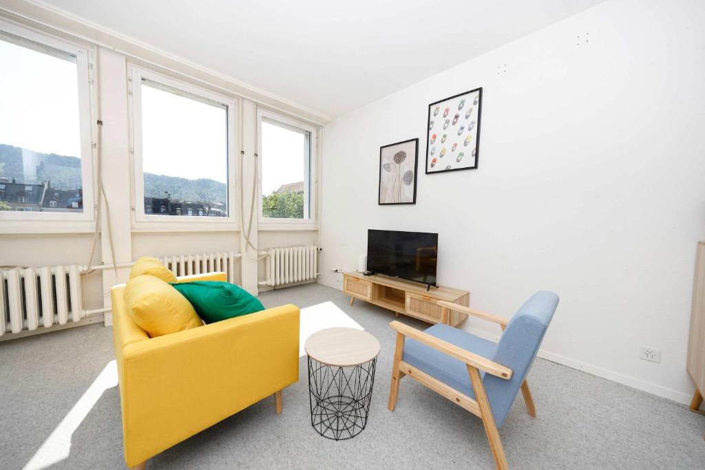 Basic & Cozy Zurich Studio Central & Walkable 1