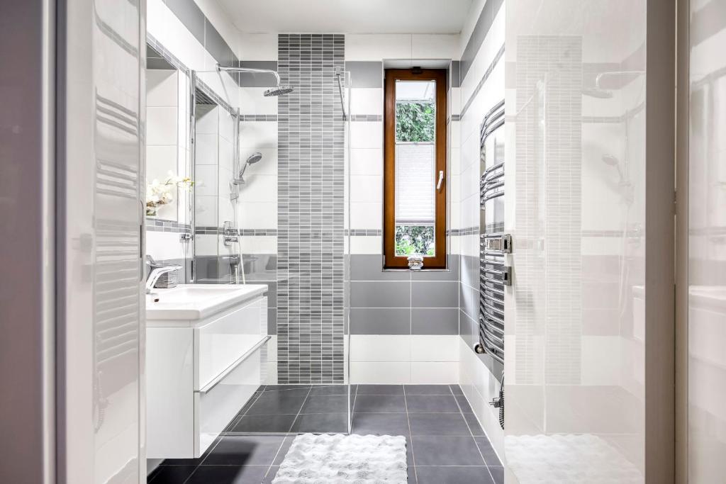 Apartment with garden in Prague 6 3