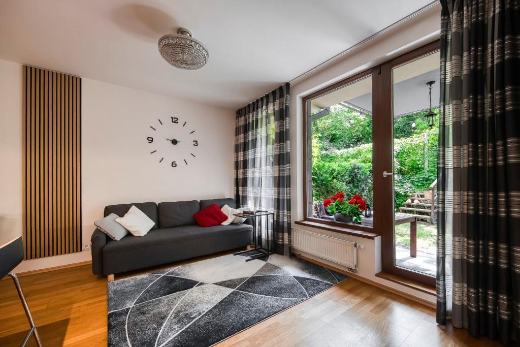 Apartment with garden in Prague 6 2