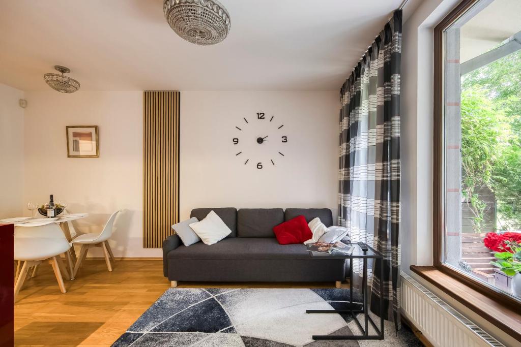 Apartment with garden in Prague 6 4