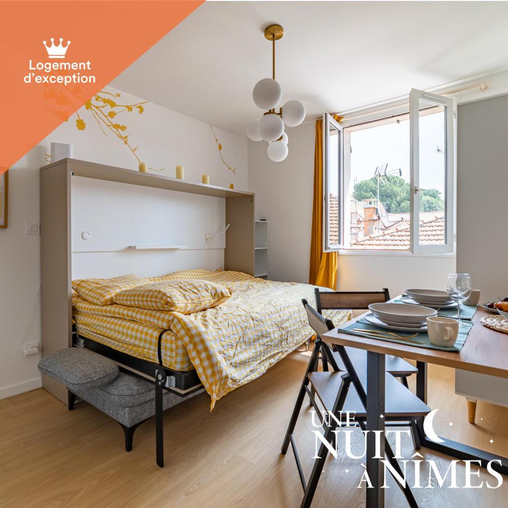 Golden Studio - View & Provençal Charm 1