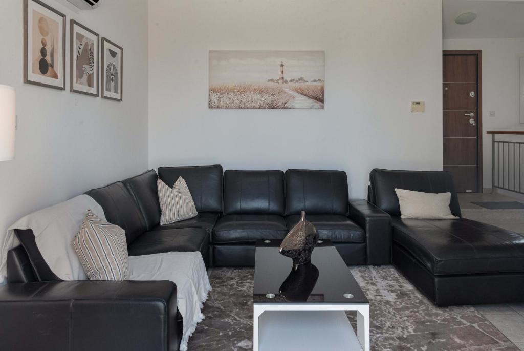 Phaedrus Living Seaview Hilltop Maisonette 5