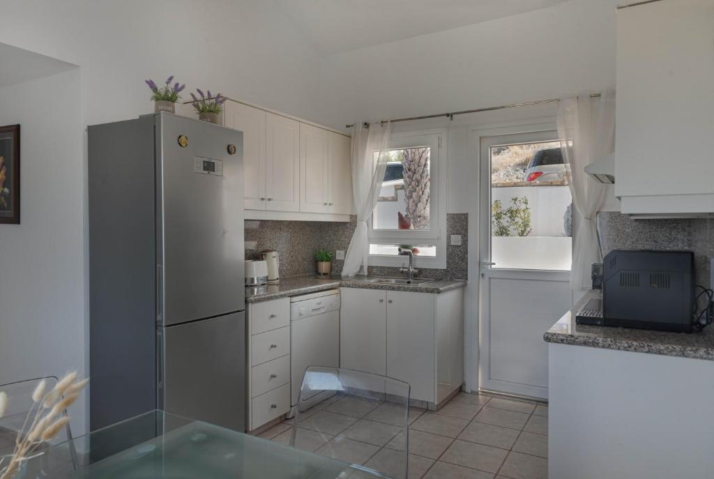 Phaedrus Living Seaview Hilltop Maisonette 8