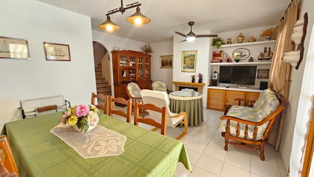 Rayos del Sol Casa Chalet Frontal al Mar 7