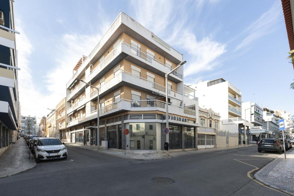 Garret - Faro Apartment by HD 6