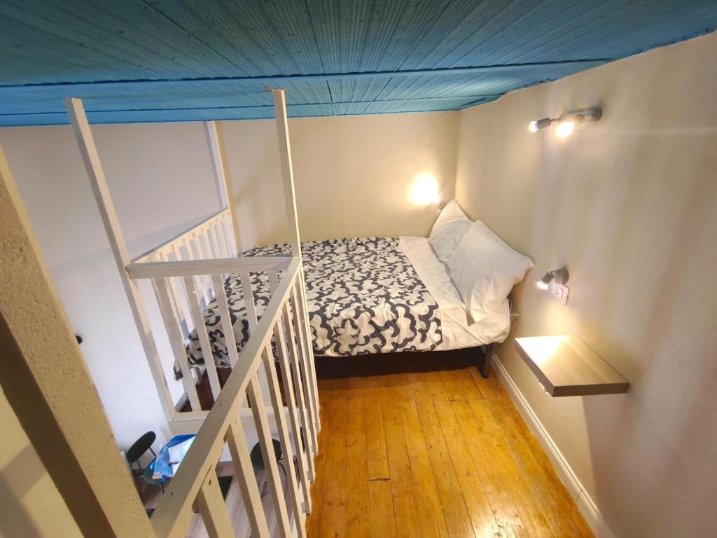 Atypical Rooms 2