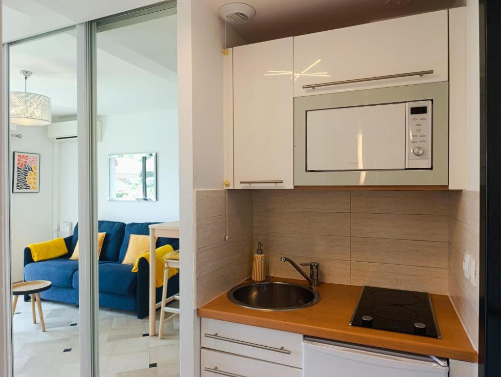 Résidence de luxe Sun Paradis, Studio terrasse, vue Mer Piscine 8