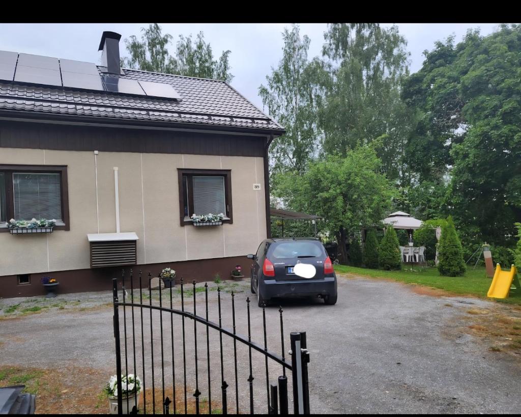 Kaunis omakotitalo Sahalahdessa 1