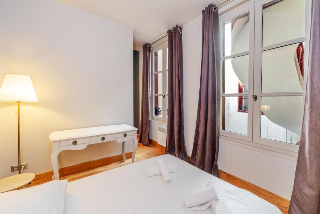Le Port Neuf - Appartement en coeur de ville historique 4