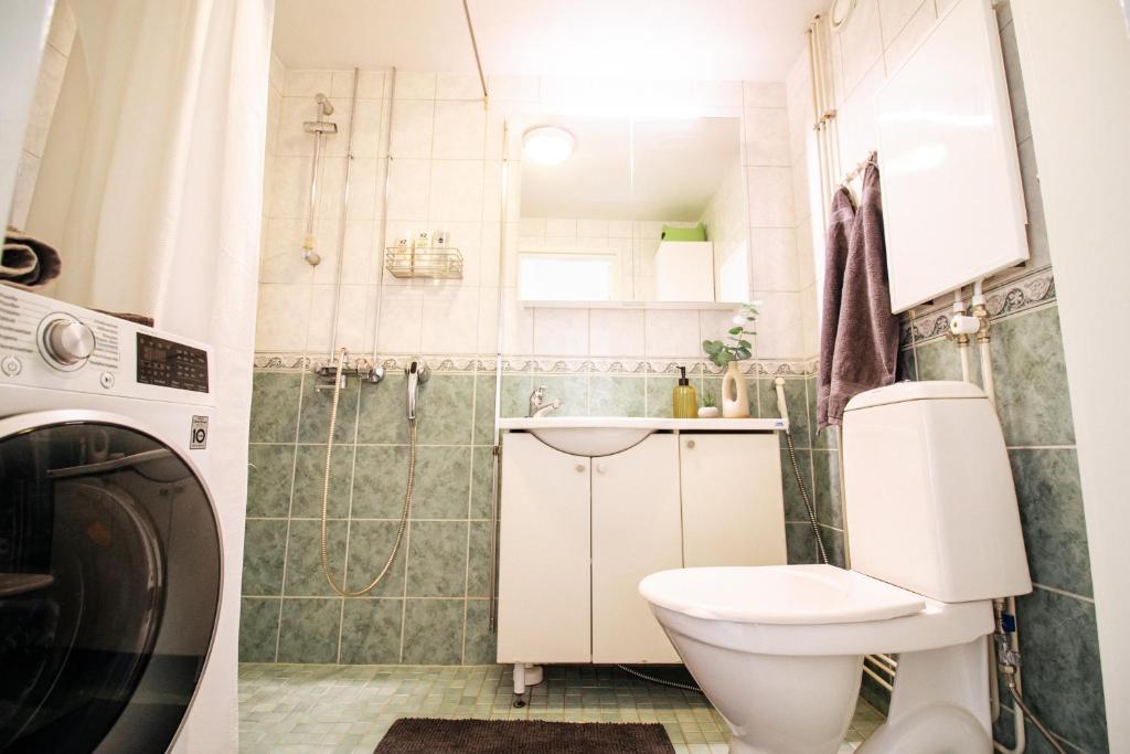 Come in! "Pirkanportti" In the heart of Tampere next to the railway station for 9 people! 3
