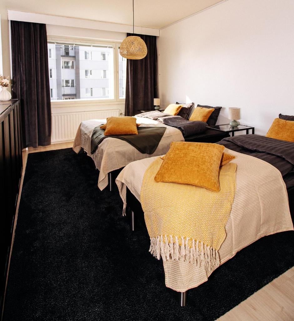 Come in! "Pirkanportti" In the heart of Tampere next to the railway station for 9 people! 2