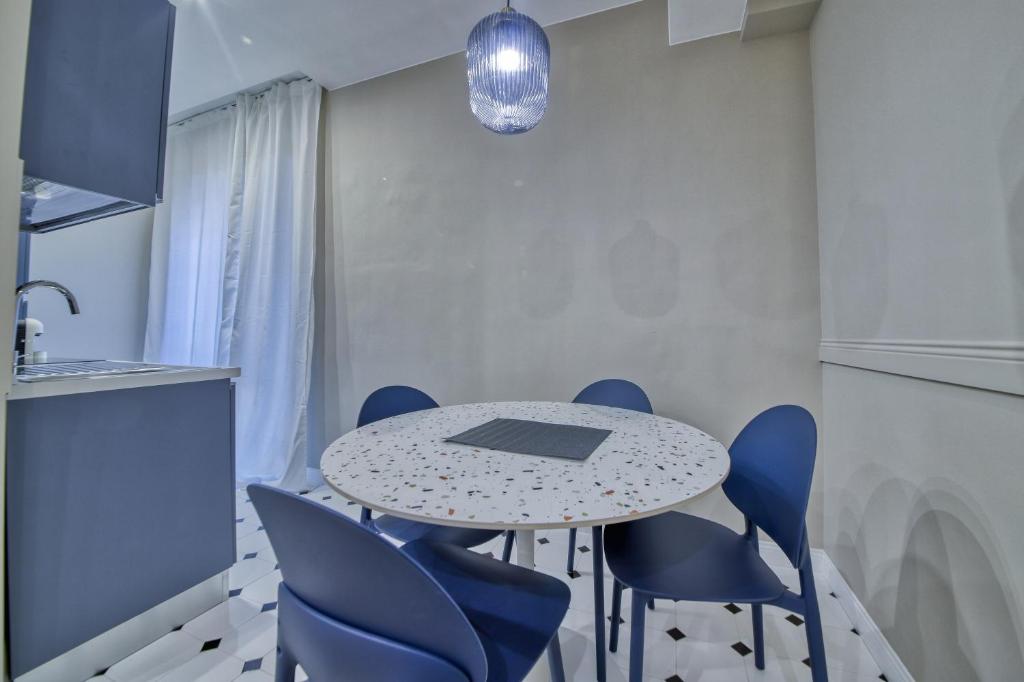 SIGNORILE - Modern House 8