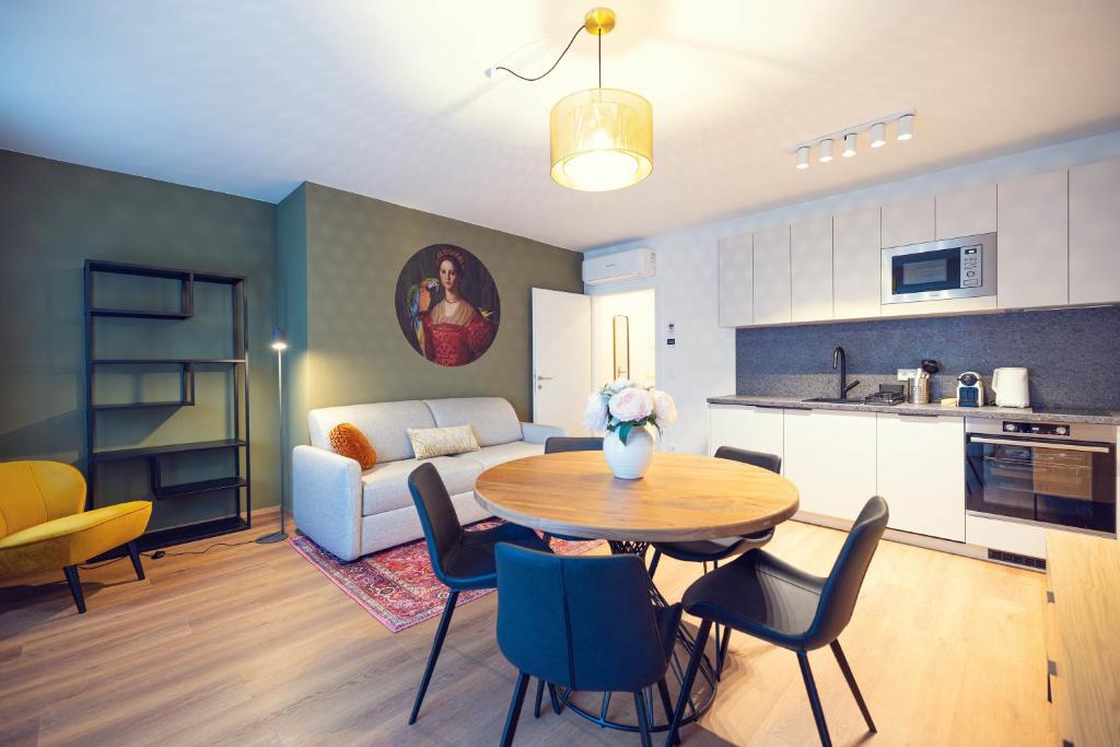 LeonArt Living 42 6