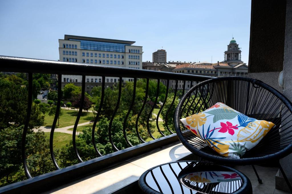 Belgrade CITY CENTER Apartments PARKING 12e - 7 min by walk TERAZIJE 3