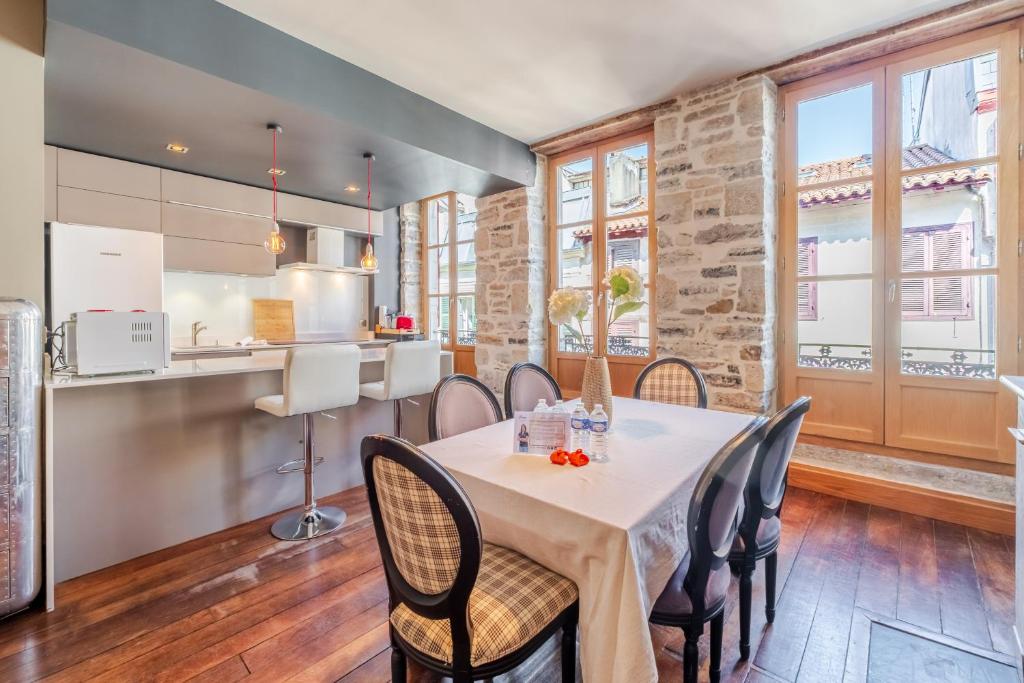 Le Port Neuf - Appartement en coeur de ville historique 3