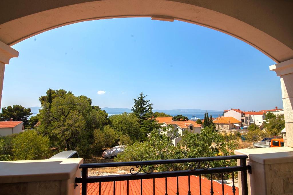Domus Apartments