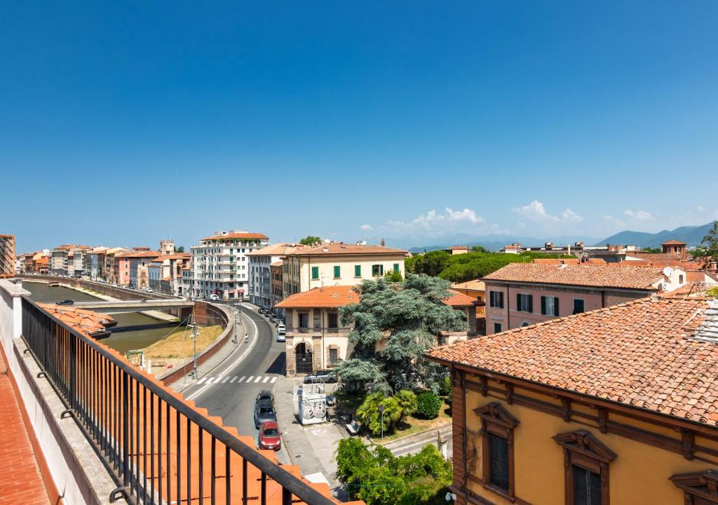 brg sx- Attico terrazza vista panoramica Lungarni Pisani 6