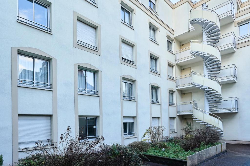 Le SkyLille - Charmant studio rénové, idéalement situé dans le quartier vivant de Vauban à Lille 6