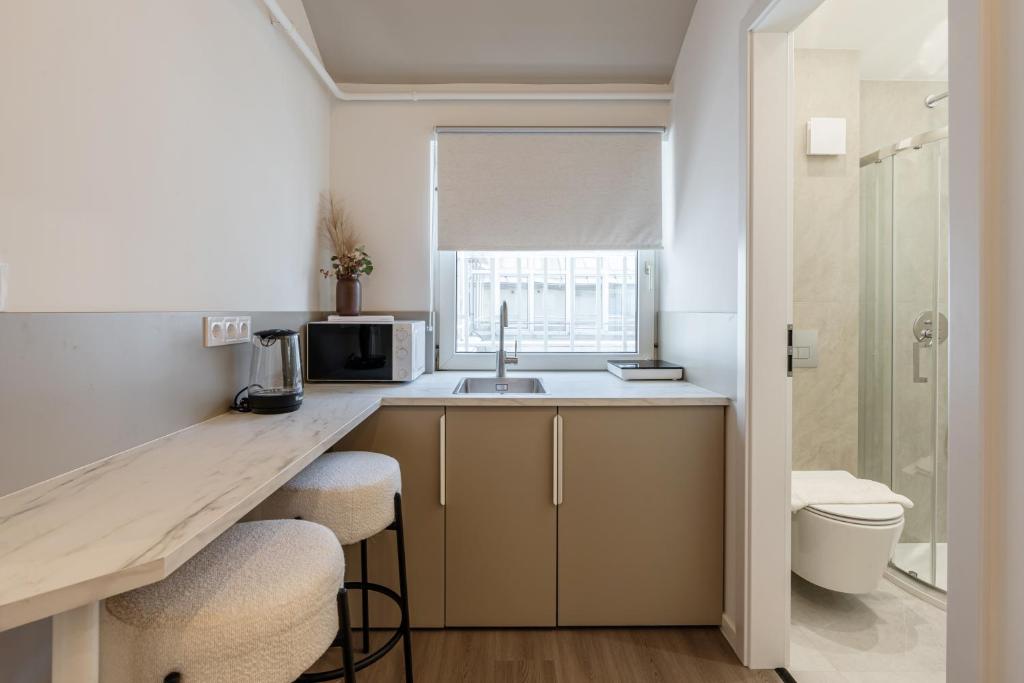 Oasis Luxe Boutique Suites by BQA 7