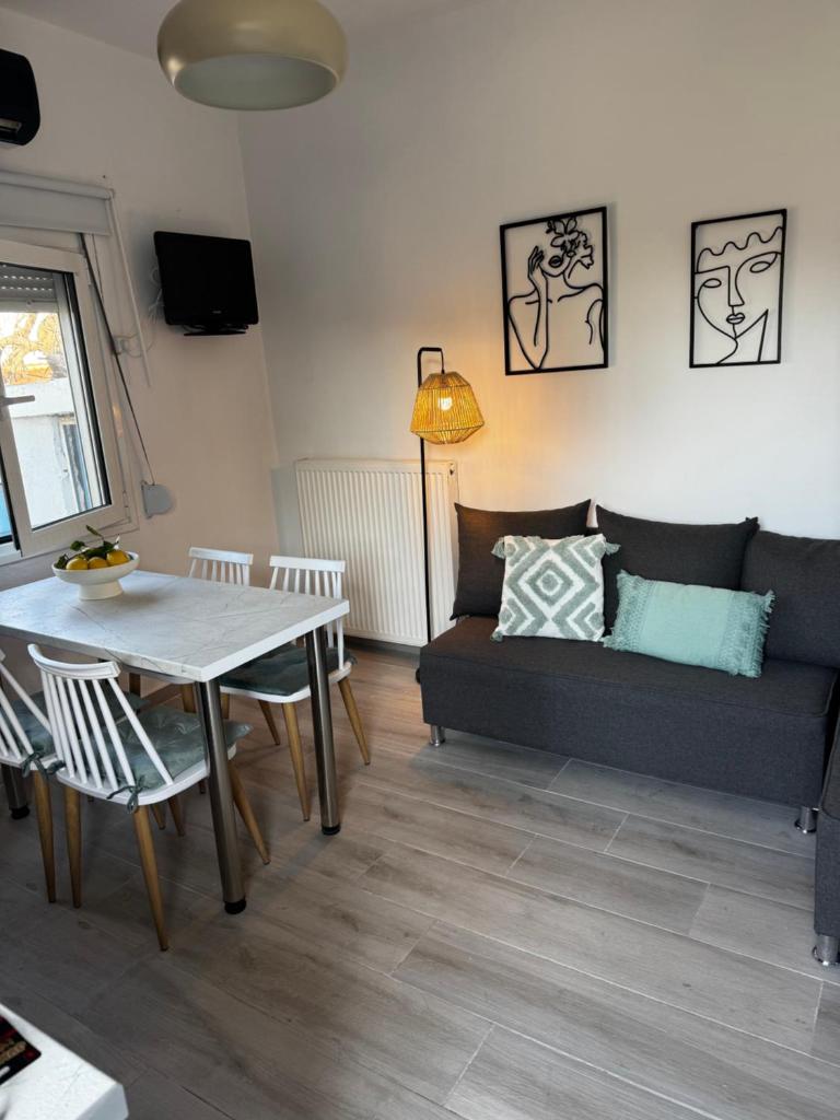 Calm house 1