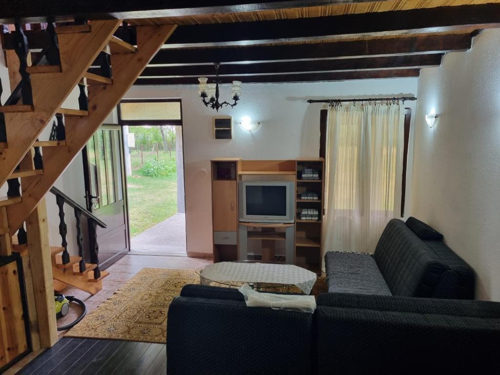 Verusa Vacation Home 5
